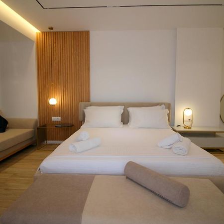 Julia Hotel Саранде Екстериор снимка