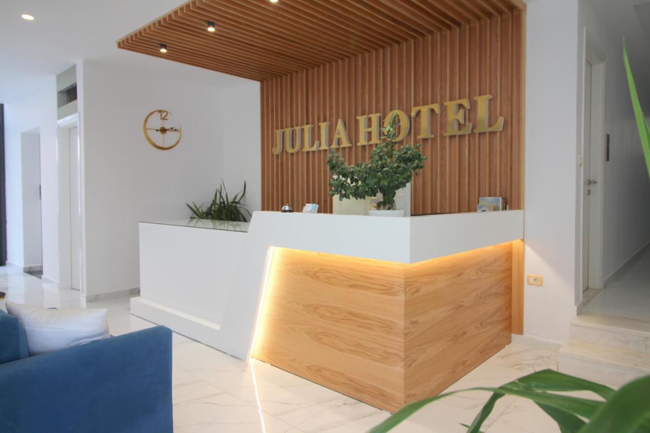 Julia Hotel Саранде Екстериор снимка