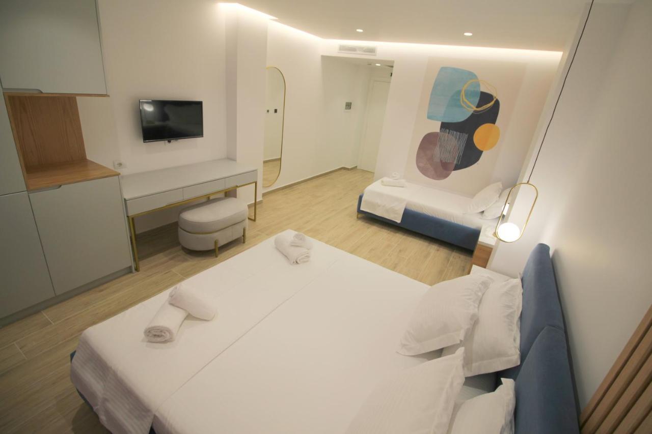 Julia Hotel Саранде Екстериор снимка