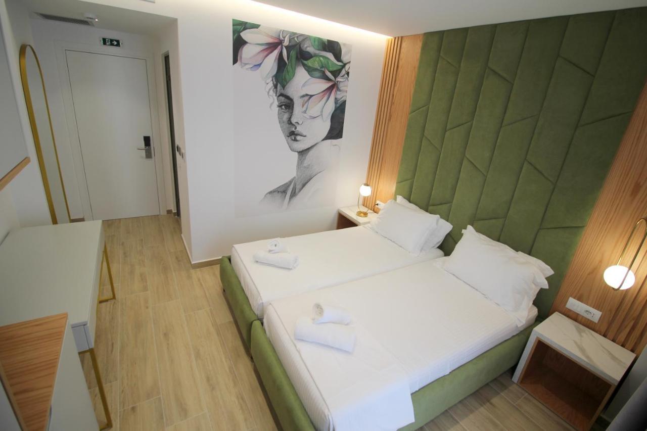 Julia Hotel Саранде Екстериор снимка