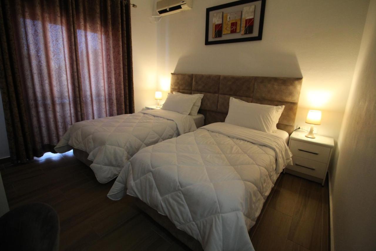 Julia Hotel Саранде Екстериор снимка